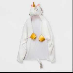 Pillowfort Unicorn Hooded Blanket